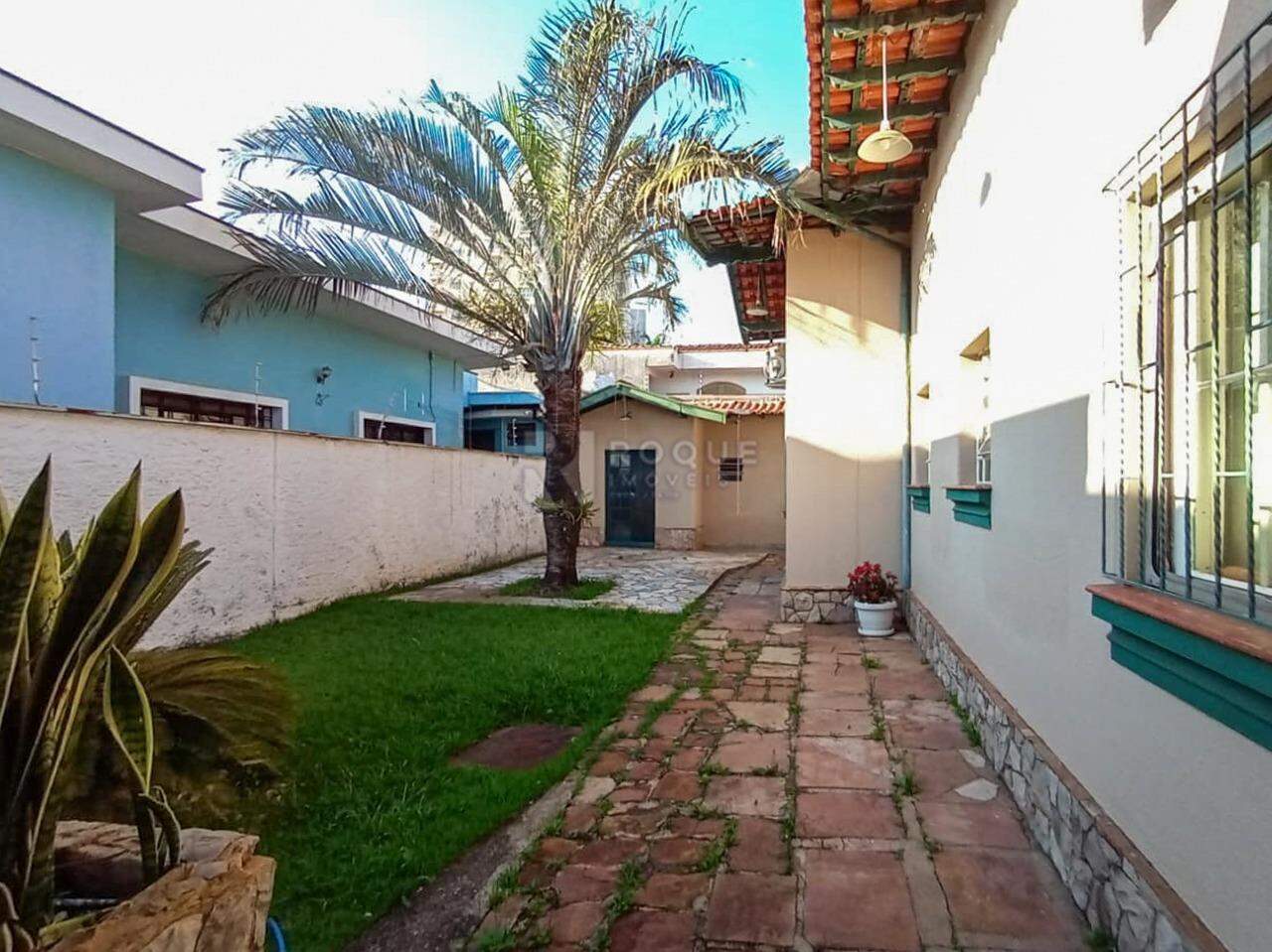 Casa Residencial à venda no bairro Centro: