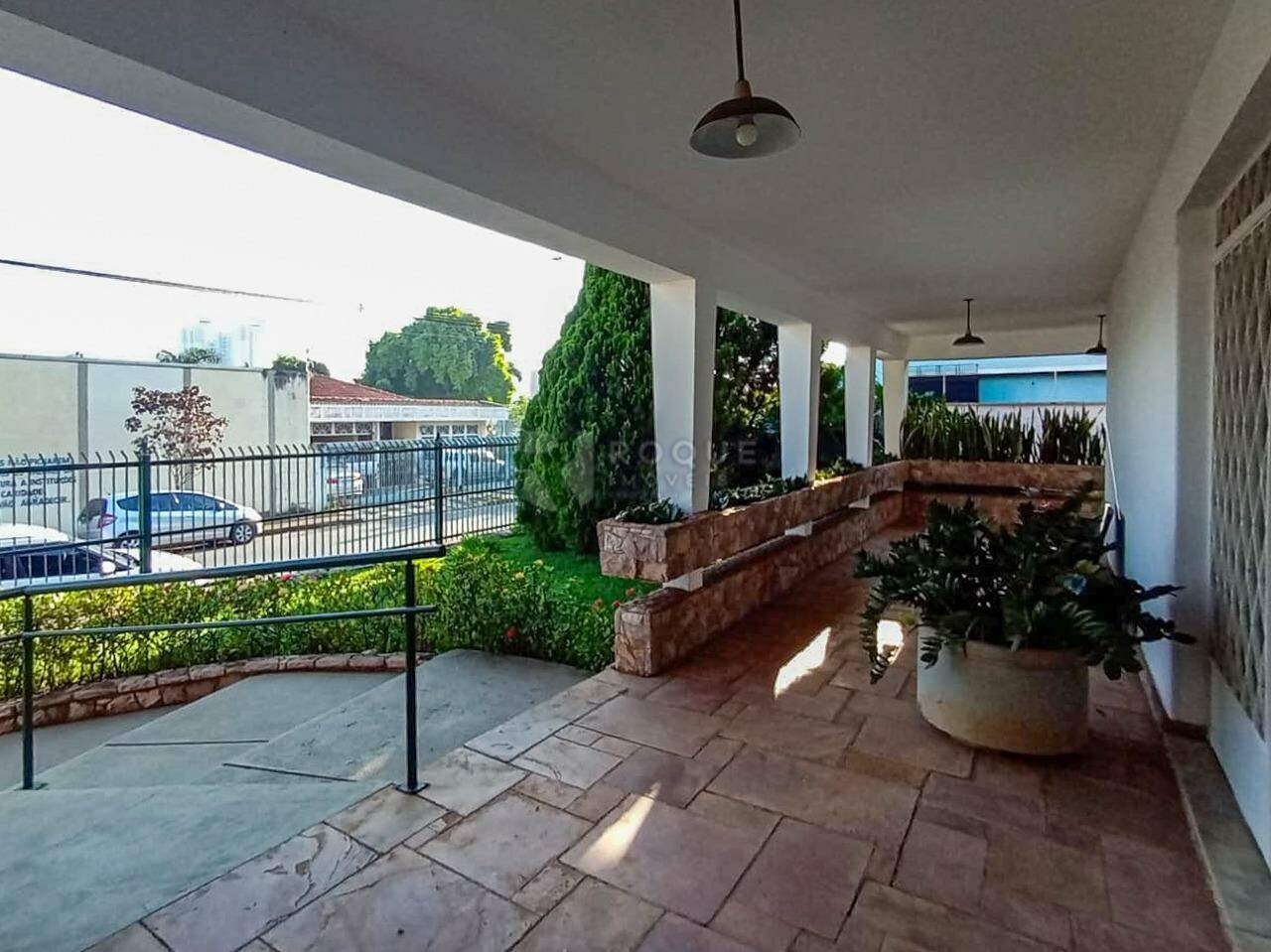 Casa Residencial à venda no bairro Centro: 