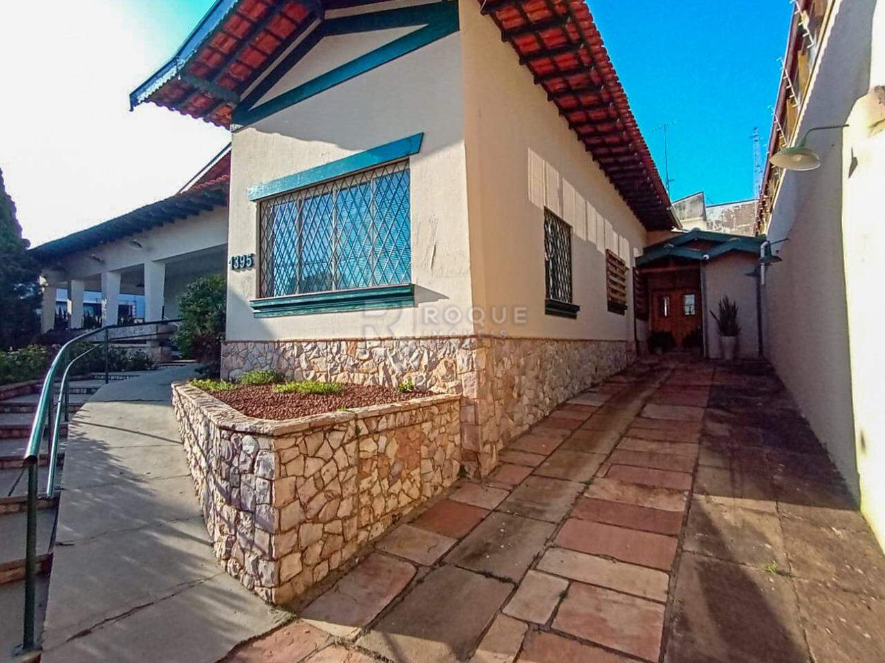 Casa Residencial à venda no bairro Centro: FRENTE