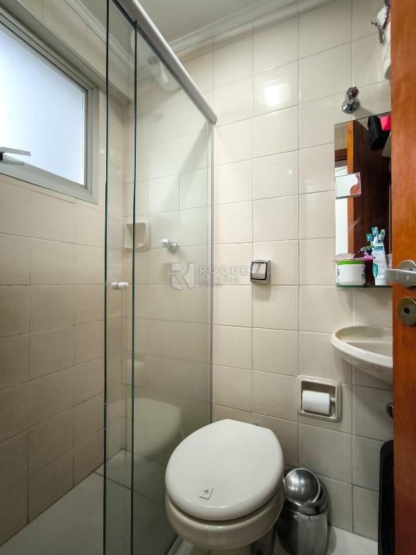 Apartamento à venda no bairro Centro: BANHEIRO SOCIAL