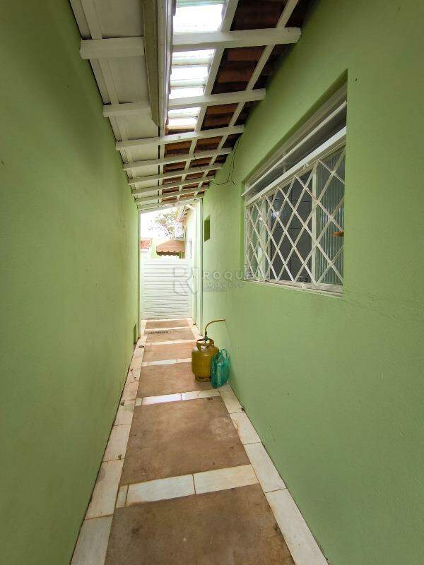 Casa Residencial à venda no bairro Vila São João: LATERAL EXTERNA
