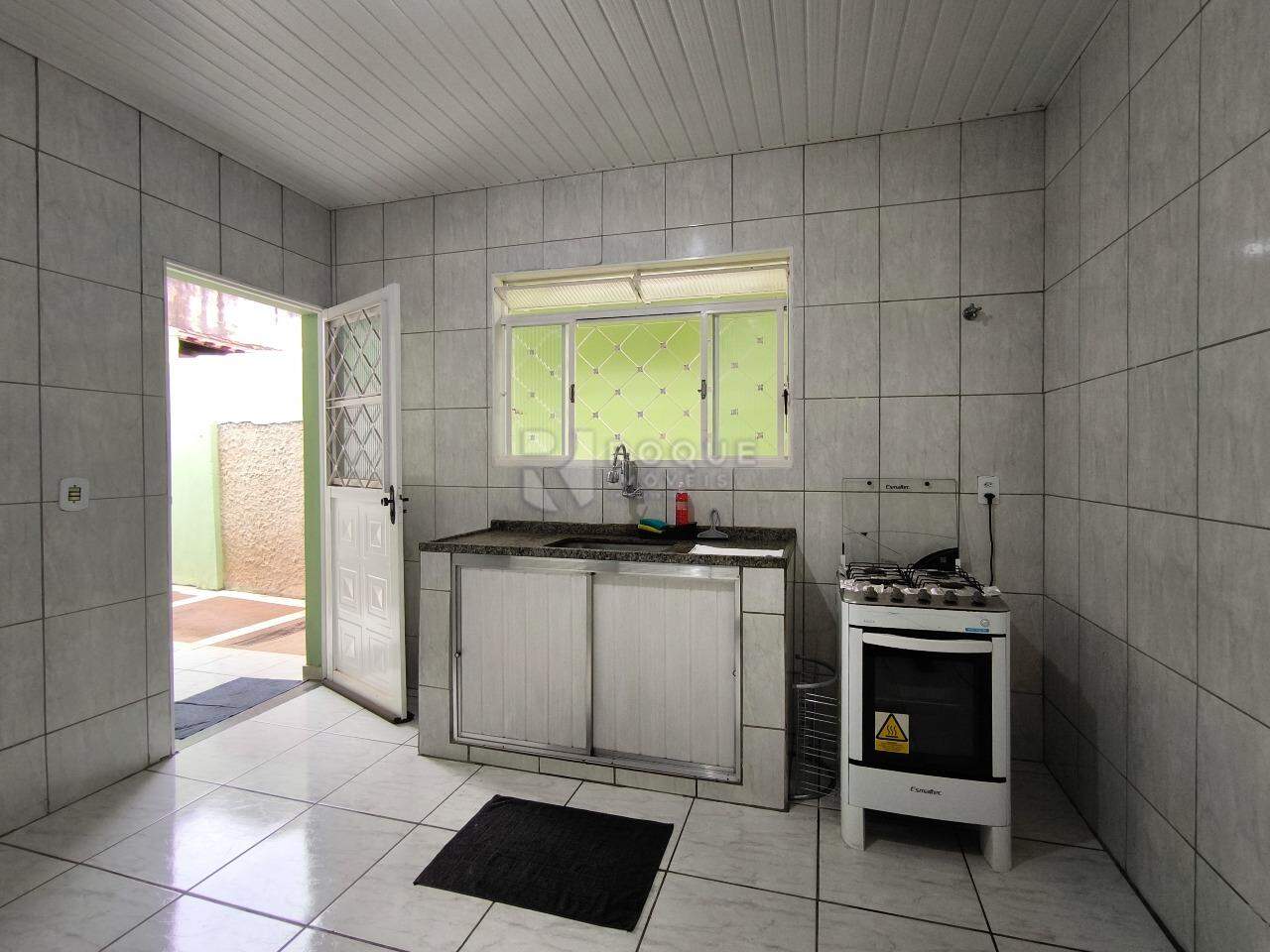 Casa Residencial à venda no bairro Vila São João: COZINHA