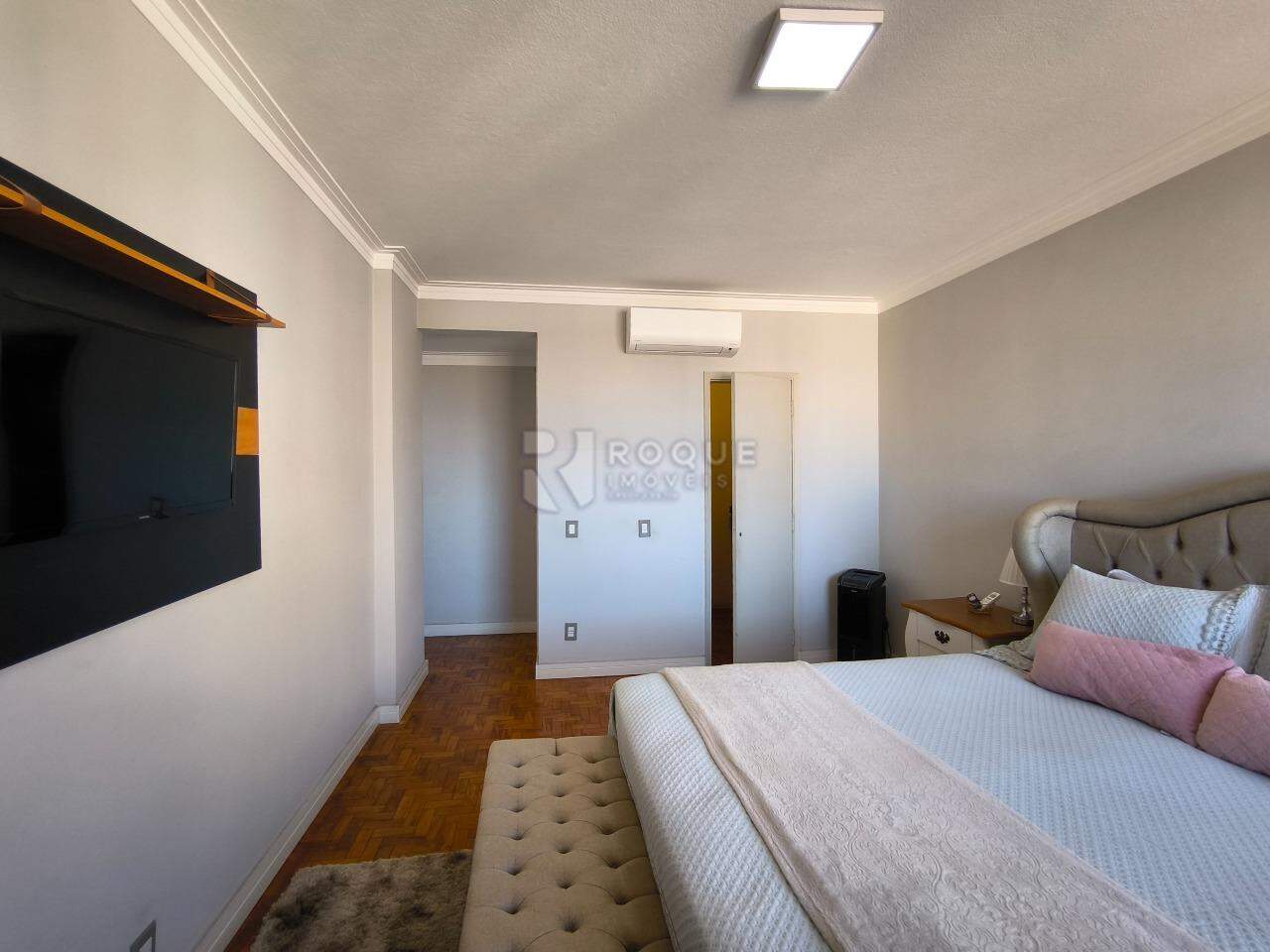 Apartamento à venda no bairro Centro: SUÍTE