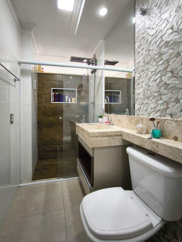 Apartamento à venda no bairro Centro: BANHEIRO SOCIAL