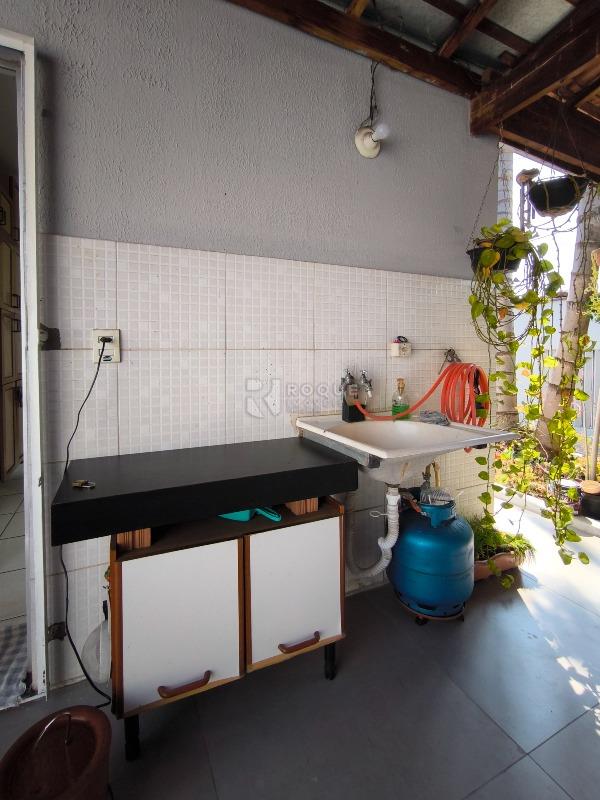 Casa Residencial à venda no bairro Jardim Residencial e Comercial Alto dos Laranjais: LAVATÓRIO