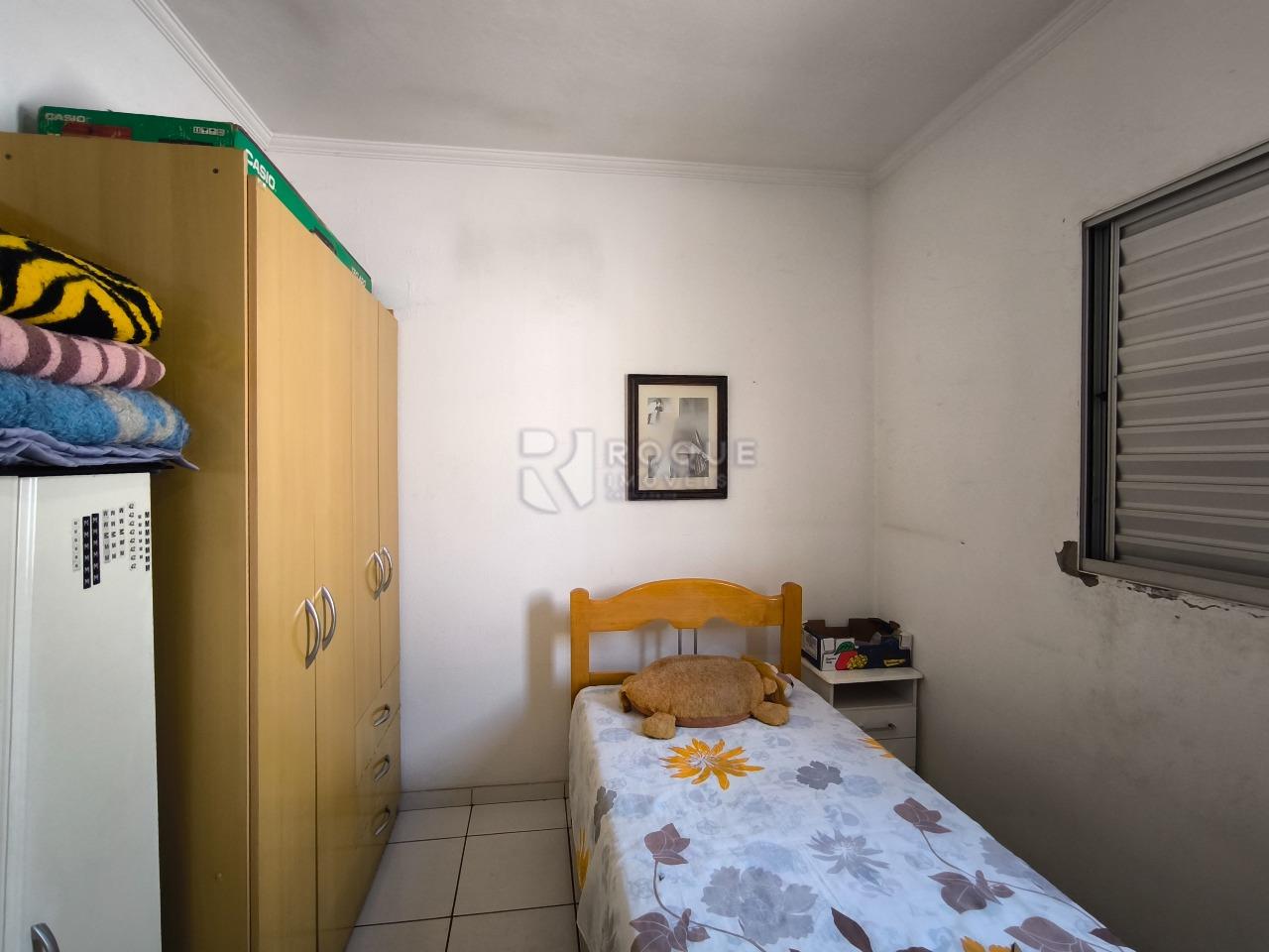 Casa Residencial à venda no bairro Jardim Residencial e Comercial Alto dos Laranjais: DORMITÓRIO