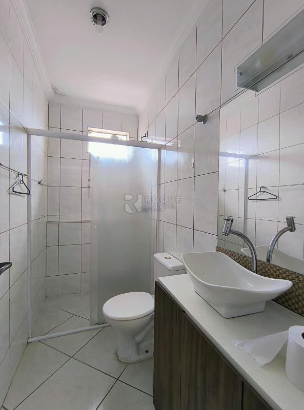 Casa Residencial para aluguel no bairro Vila Piza: Wc social