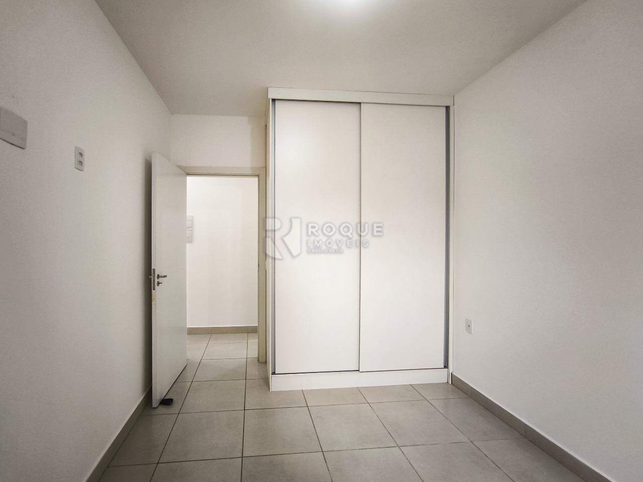 Apartamento à venda no bairro Jardim Santa Adélia: DORMITÓRIO 2