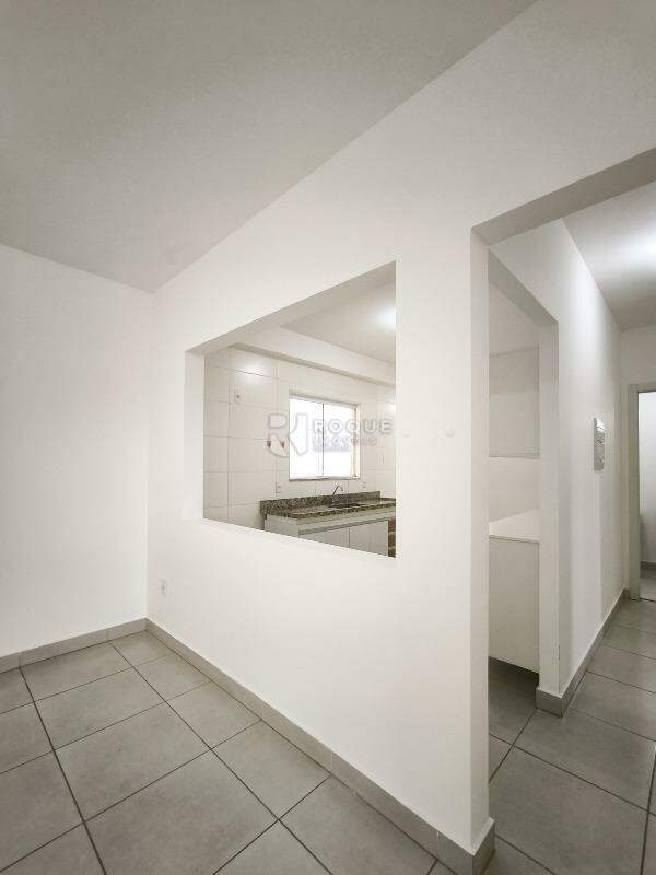 Apartamento à venda no bairro Jardim Santa Adélia: COZINHA