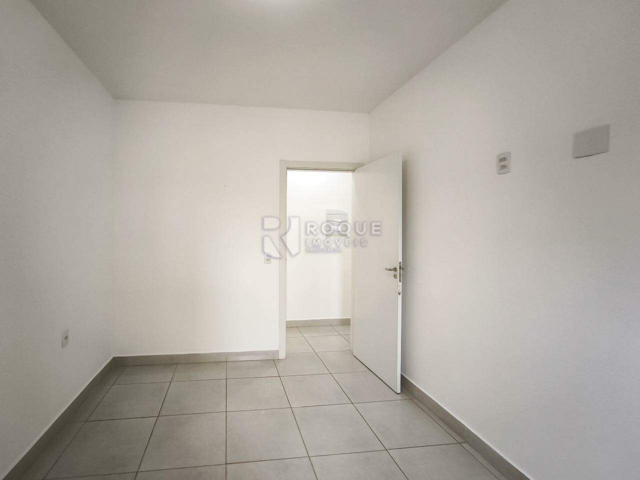 Apartamento à venda no bairro Jardim Santa Adélia: DORMITÓRIO 1