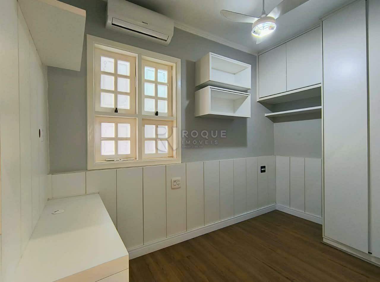 Casa em condomínio para aluguel no bairro Jardim Residencial Alto Da Capela: Dormitório 01