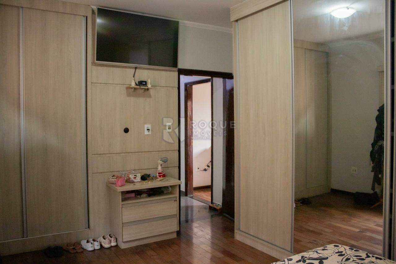 Casa Residencial à venda no bairro Boa Vista: