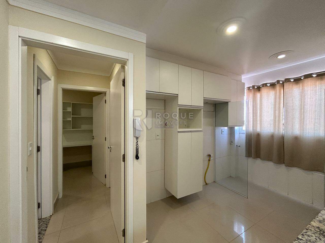 Apartamento para aluguel no bairro Chácaras Antonieta: Sala / Cozinha
