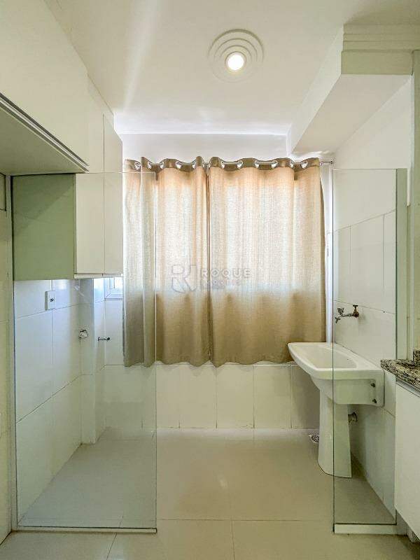 Apartamento para aluguel no bairro Chácaras Antonieta: Área de serviço