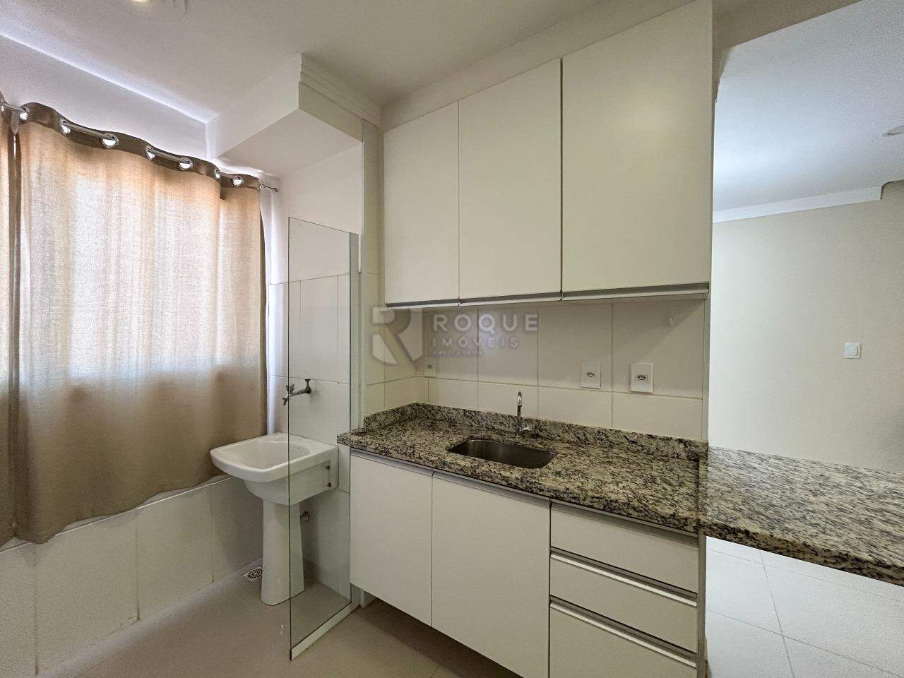 Apartamento para aluguel no bairro Chácaras Antonieta: Cozinha