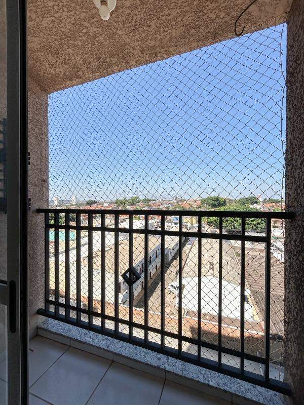 Apartamento para aluguel no bairro Chácaras Antonieta: Sacada