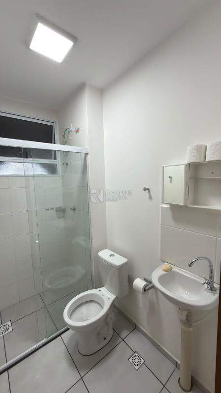 Apartamento para aluguel no bairro Fazenda Duas Barras: Wc