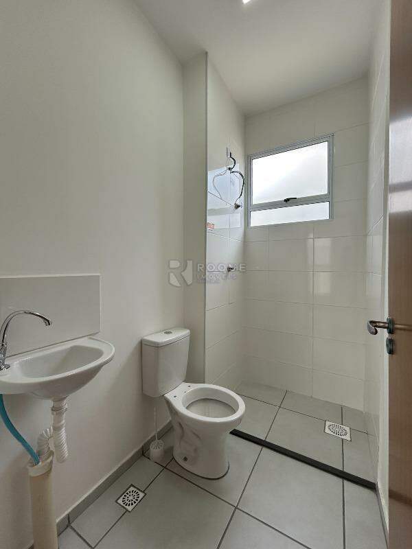 Apartamento para aluguel no bairro Fazenda Duas Barras: WC social 