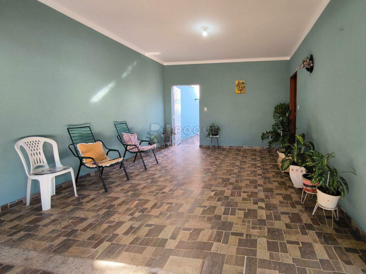 Casa Residencial à venda no bairro Parque Pompeu: GARAGEM