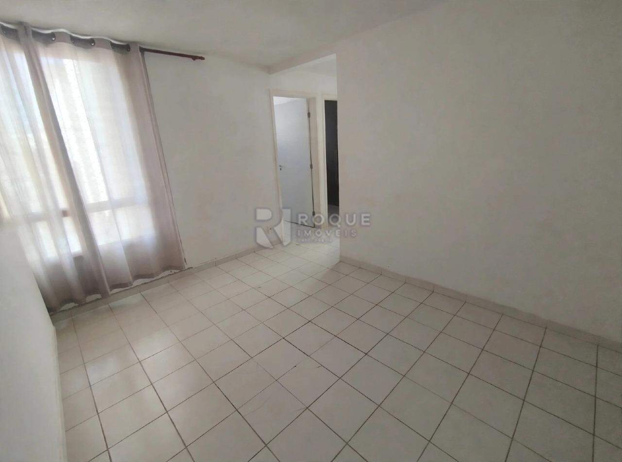 Apartamento à venda no bairro Residencial Rubi: 