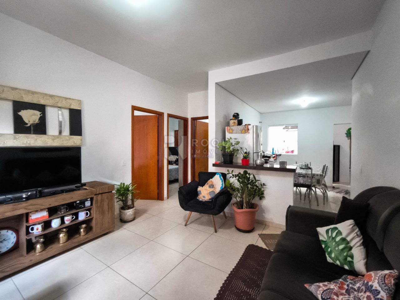 Casa Residencial à venda no bairro Jardim Residencial Village: SALA DE ESTAR