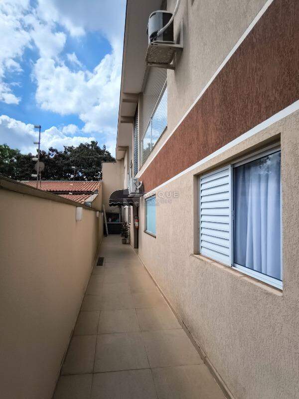 Casa Residencial à venda no bairro Jardim Residencial Village: LATERAL EXTERNA