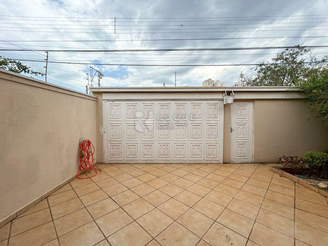 Casa Residencial para aluguel no bairro Jardim Brasil: Frente 