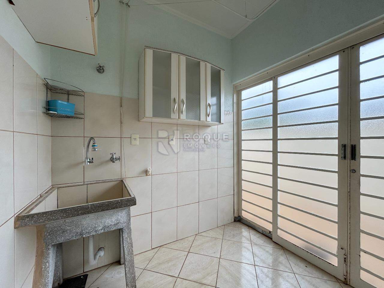 Casa Residencial para aluguel no bairro Jardim Brasil: Área de serviço 