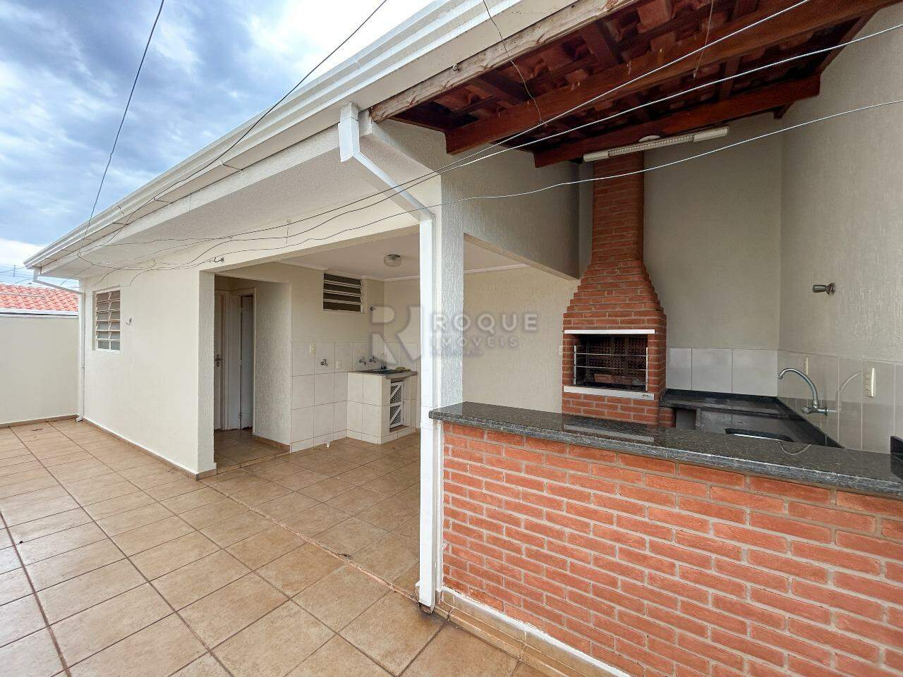 Casa Residencial para aluguel no bairro Jardim Brasil: Fundo 