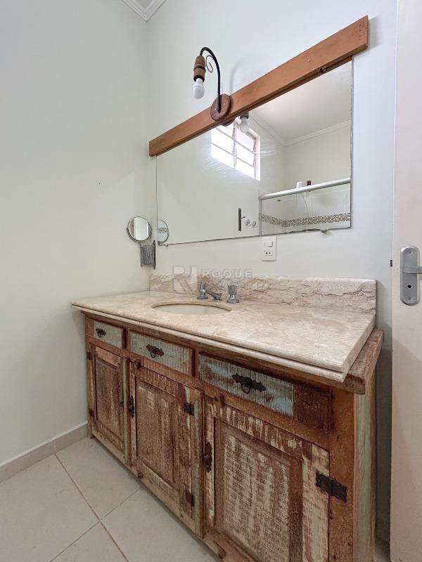 Casa Residencial para aluguel no bairro Jardim Brasil: WC social 