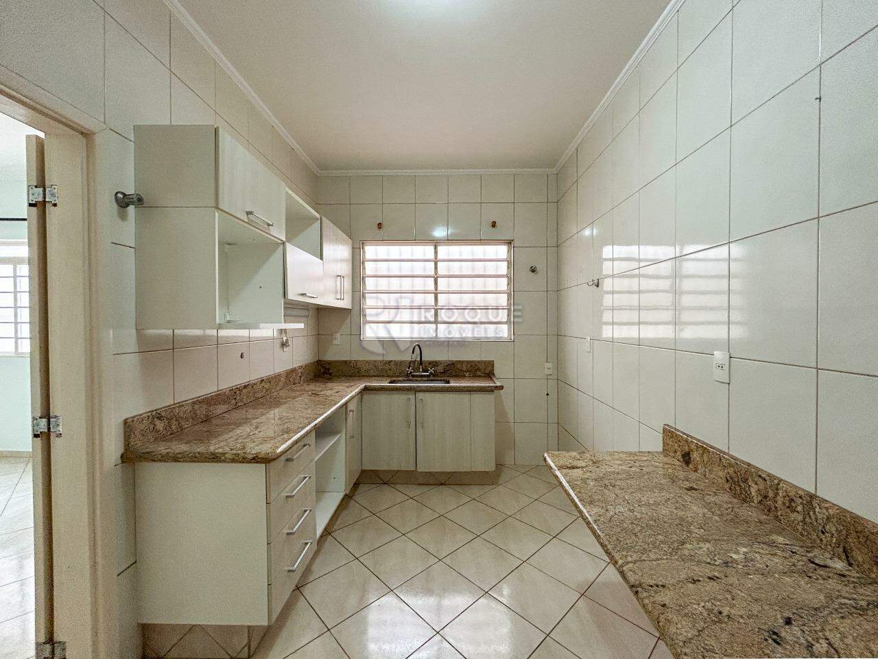 Casa Residencial para aluguel no bairro Jardim Brasil: Cozinha