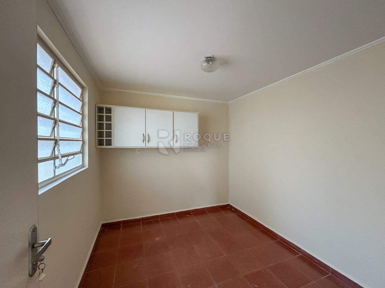 Casa Residencial para aluguel no bairro Jardim Brasil: Dormitório fundo 