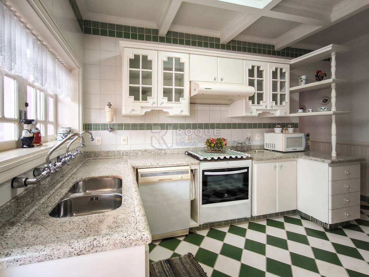 Casa em condomínio à venda no bairro Parque São Bento: COZINHA