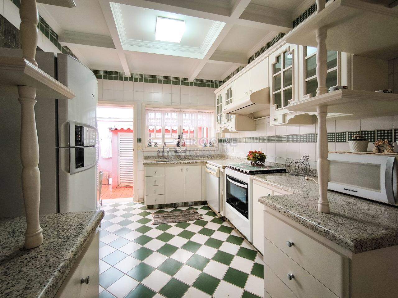 Casa em condomínio à venda no bairro Parque São Bento: COZINHA