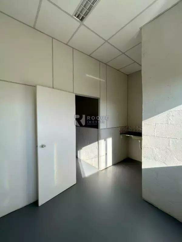 Barracão/Galpão para aluguel no bairro Jardim Porto Real IV: Sala 2 segundo andar