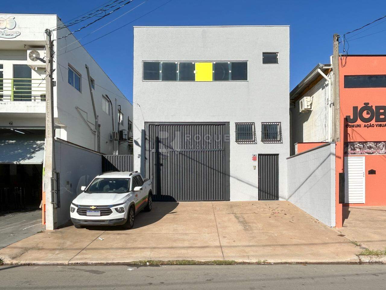 Barracão/Galpão para aluguel no bairro Jardim Porto Real IV: Fachada 