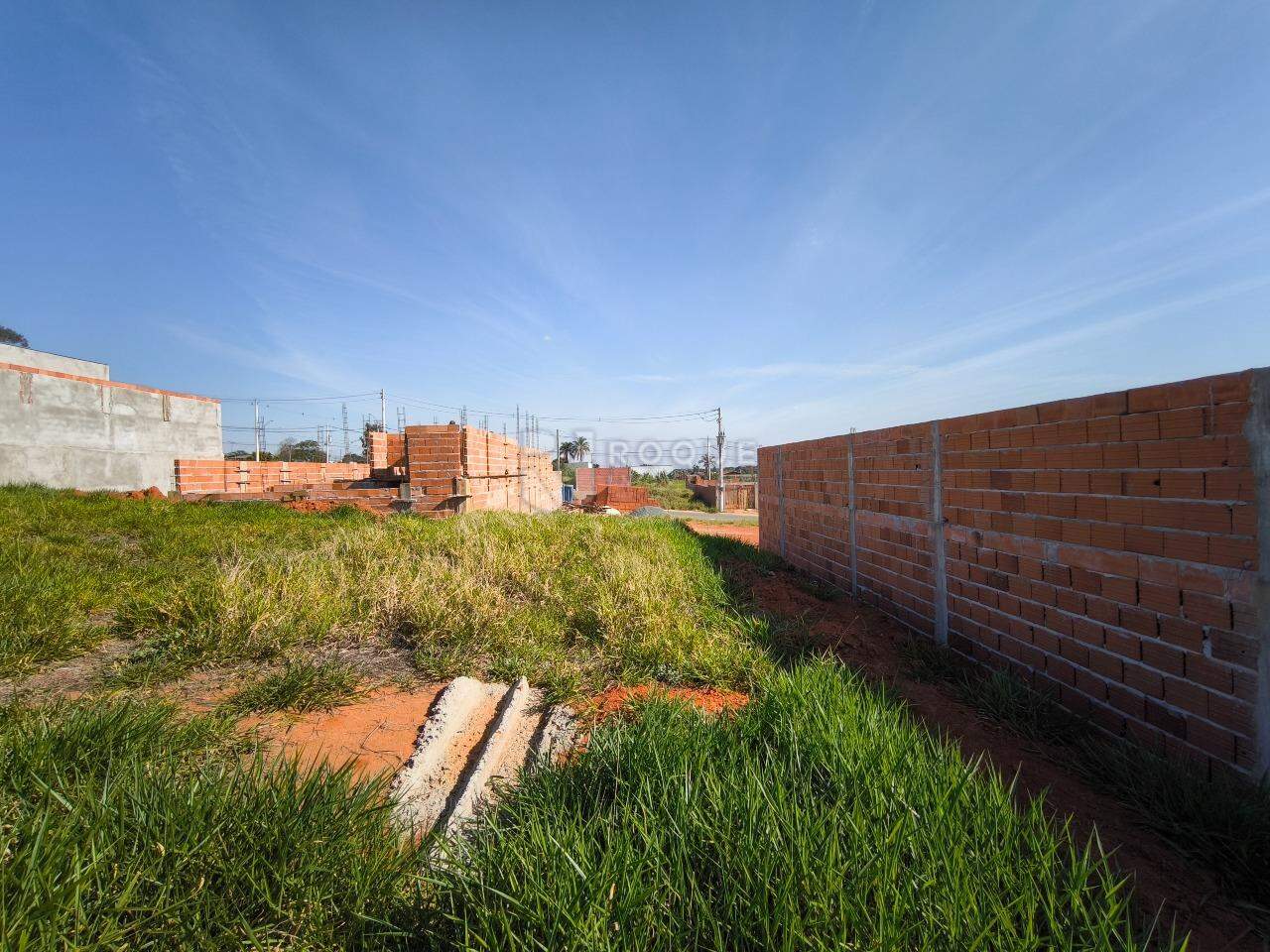Terreno à venda no bairro Residencial Vile I: 