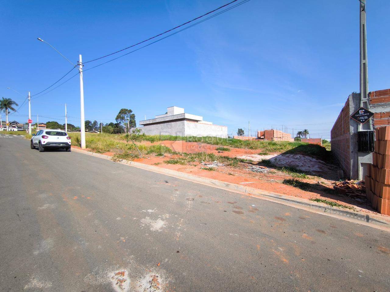 Terreno à venda no bairro Residencial Vile I: 