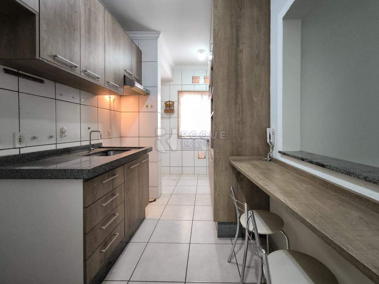 Apartamento à venda no bairro Vila Queiroz: COZINHA