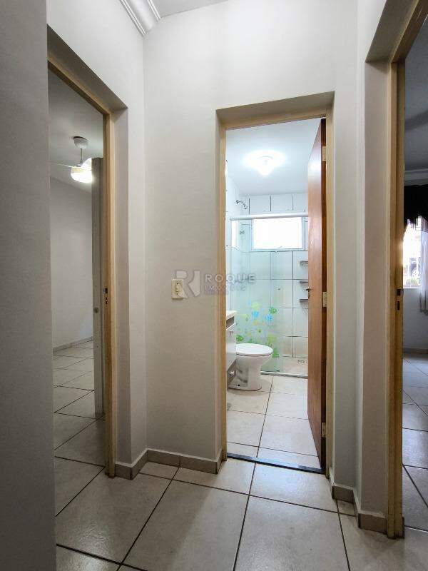 Apartamento à venda no bairro Vila Queiroz: ÁREA DE CIRCULAÇÃO