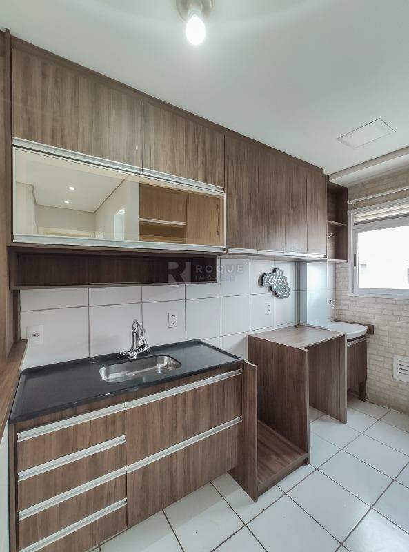 Apartamento à venda no bairro Residencial Rubi: Cozinha / área de serviço