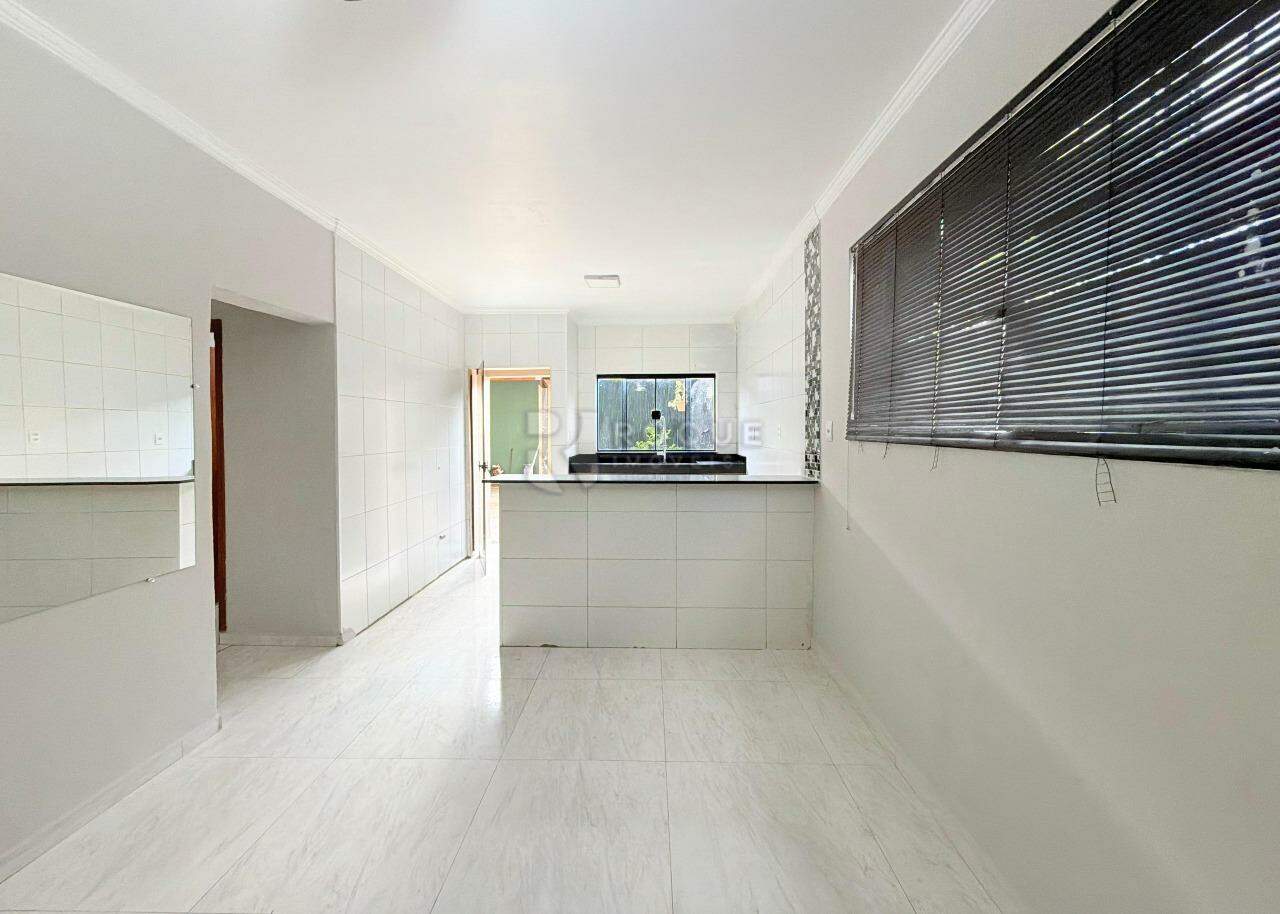 Casa Residencial para aluguel no bairro Jardim Rossi: Cozinha