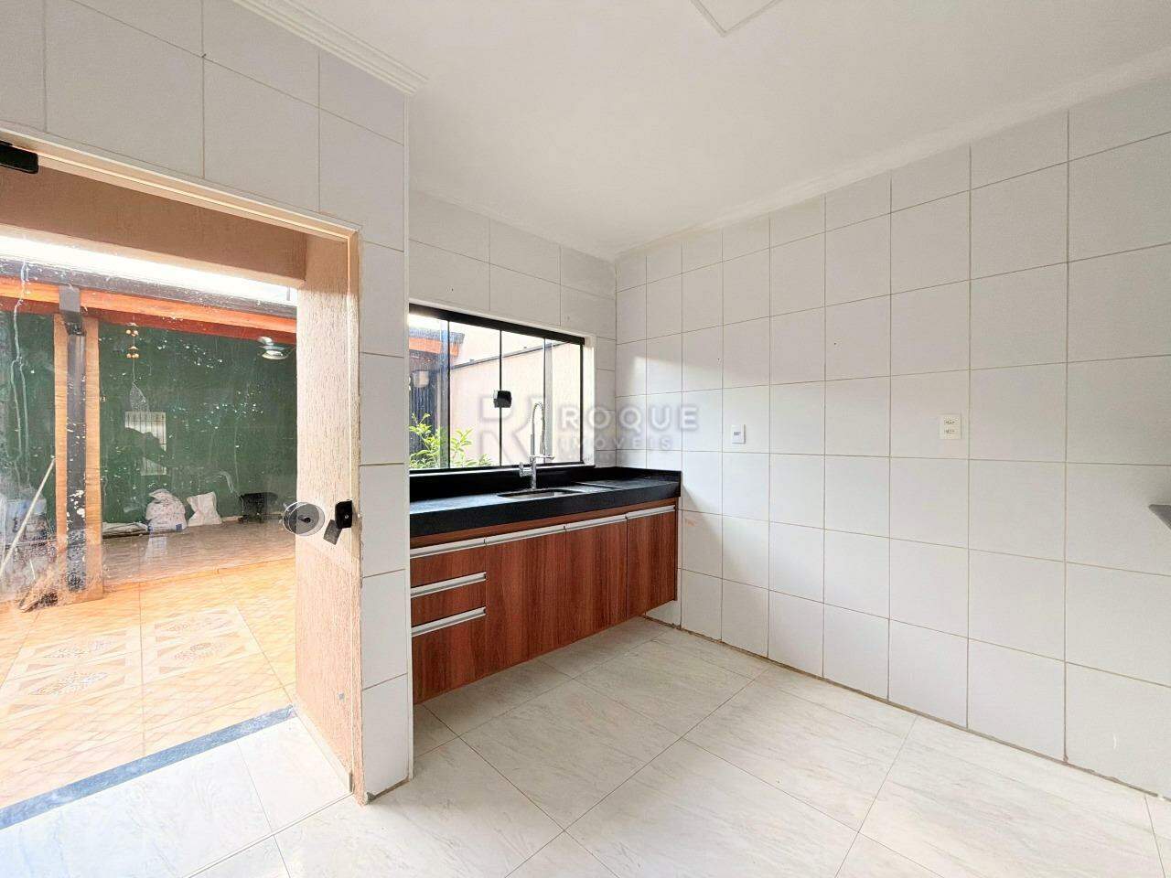 Casa Residencial para aluguel no bairro Jardim Rossi: Cozinha