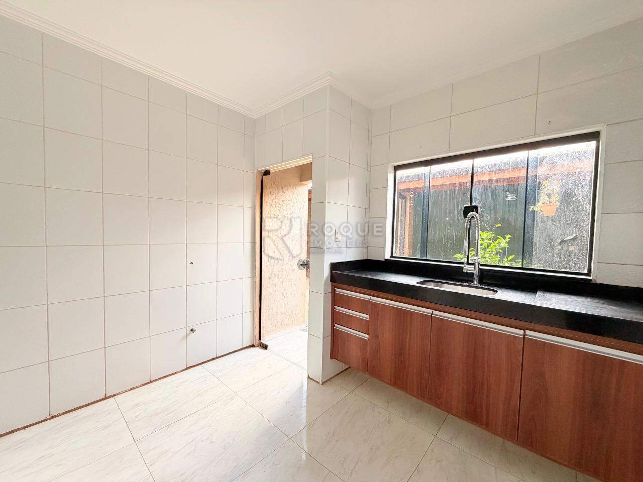 Casa Residencial para aluguel no bairro Jardim Rossi: Cozinha