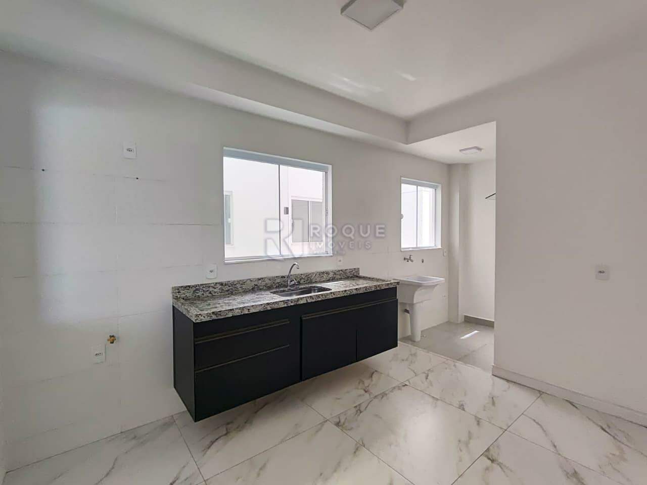 Apartamento à venda no bairro Jardim Santa Adélia: Cozinha
