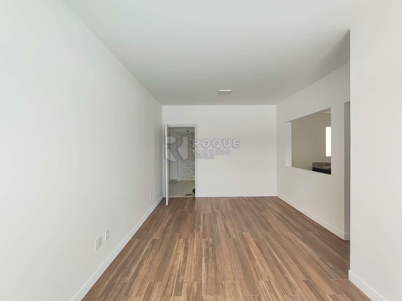 Apartamento à venda no bairro Jardim Santa Adélia: Sala