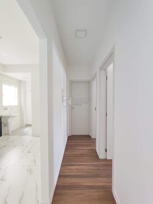 Apartamento à venda no bairro Jardim Santa Adélia: Corredor
