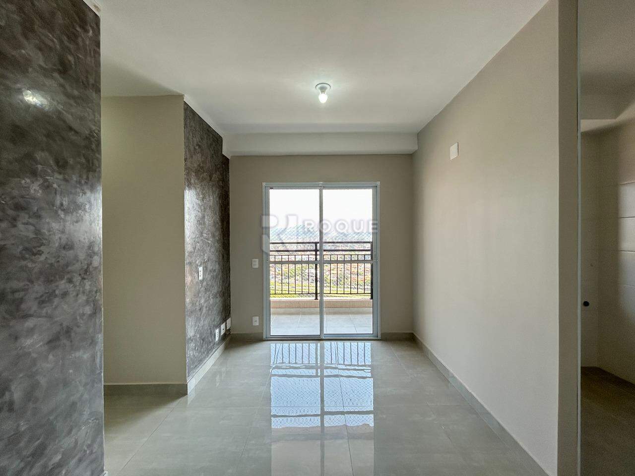 Apartamento para aluguel no bairro Jardim Santa Adélia: Sala