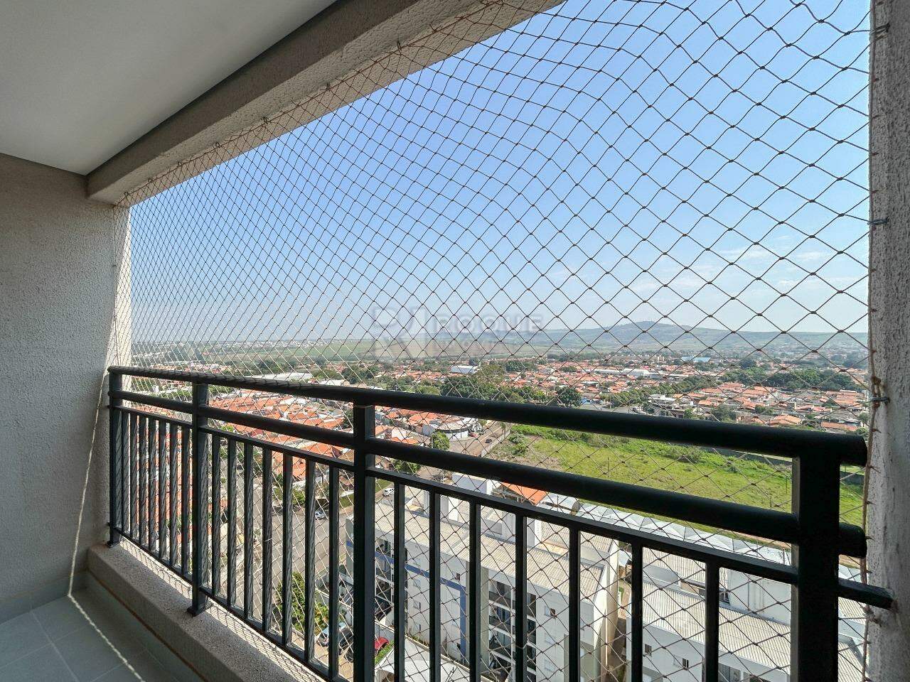 Apartamento para aluguel no bairro Jardim Santa Adélia: Sacada