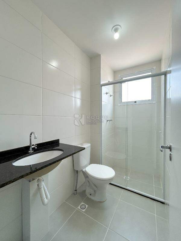 Apartamento para aluguel no bairro Jardim Santa Adélia: WC social